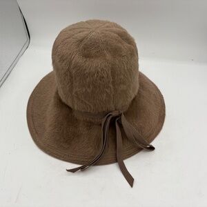 Women’s VTG Betmar CLOCHE HAT tan beige Imported Fur Leather Trim Mystere